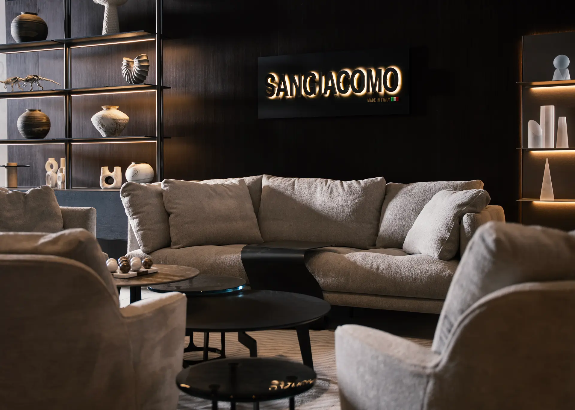 Bait Al-Insijam showroom 7